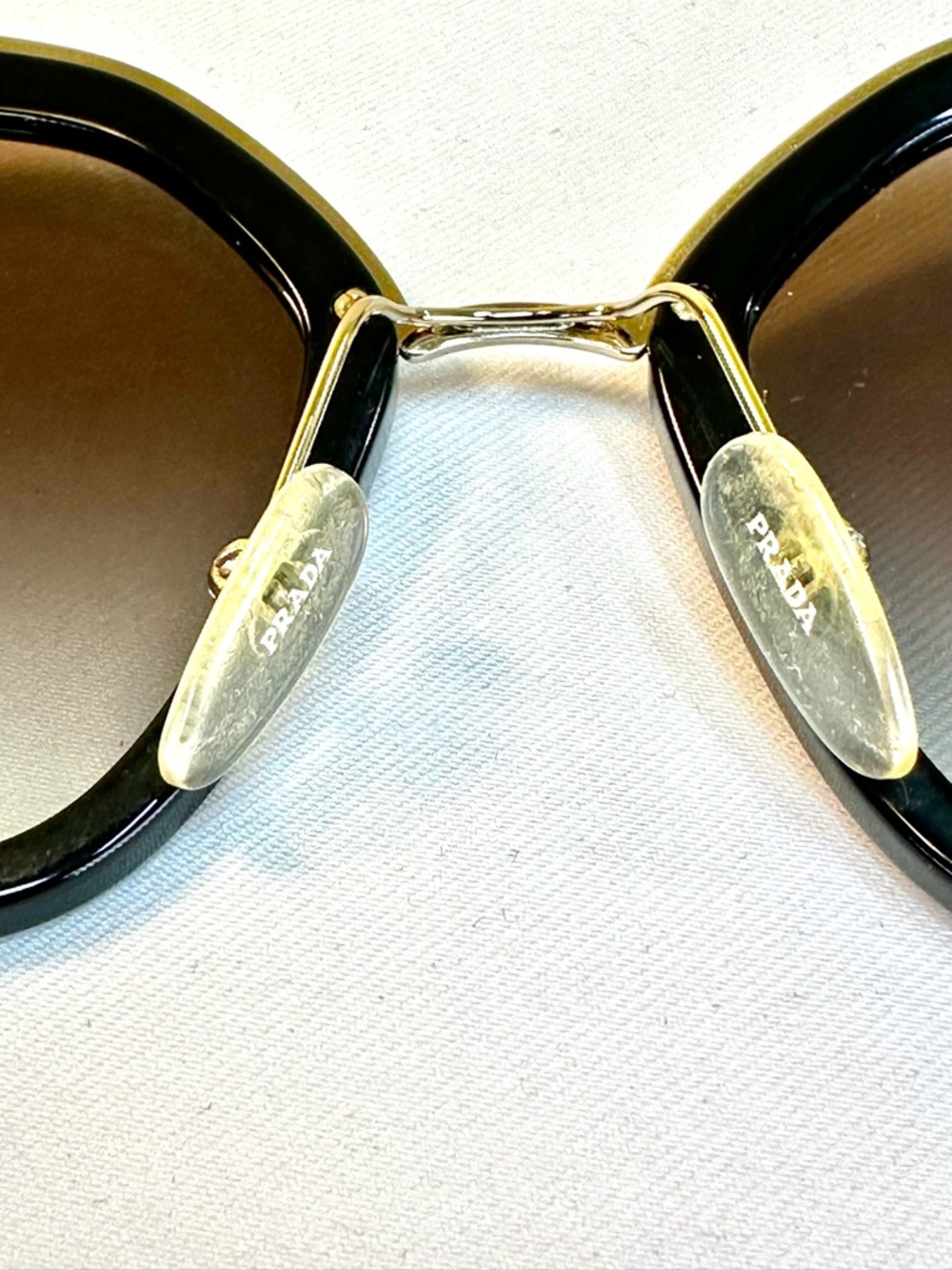 Prada Sunglasses Black & Gold tone Frame Geometric design Gradient lens Italy - Picture 7 of 9
